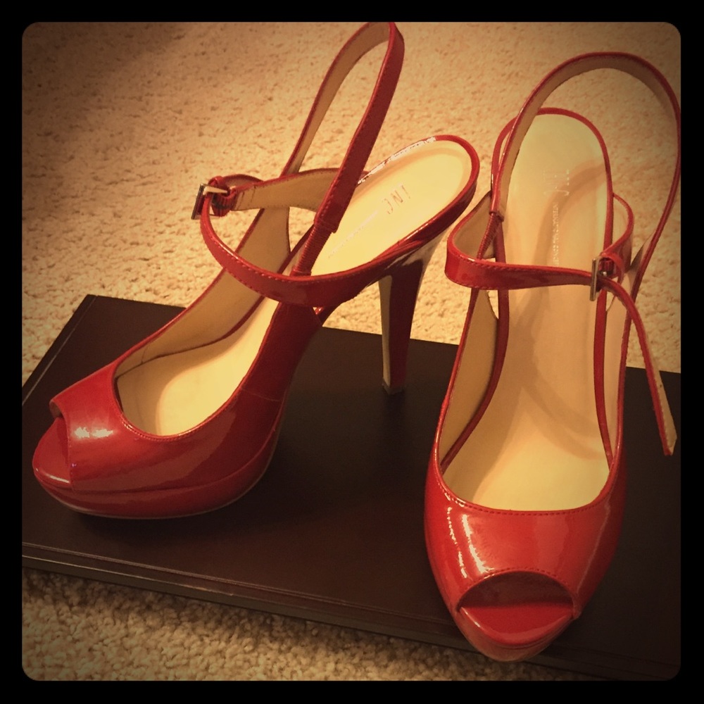 INC International Concepts Mariel Red Pumps
